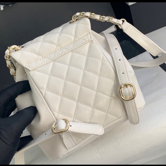 Ladies Handbag - Picture 2 of 7